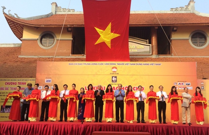 High-Quality Goods Fair 2014 kicks off in Hanoi - ảnh 1